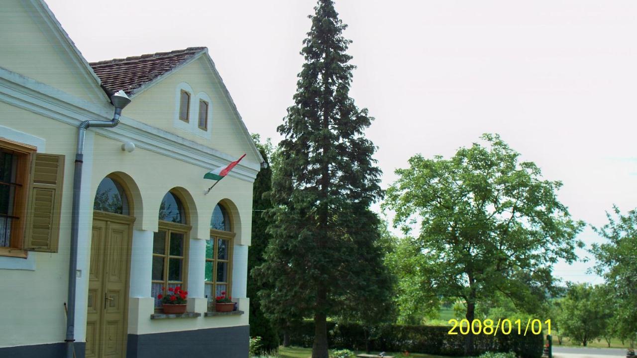 Molnarporta Apartment Szentgyorgyvolgy Exterior photo